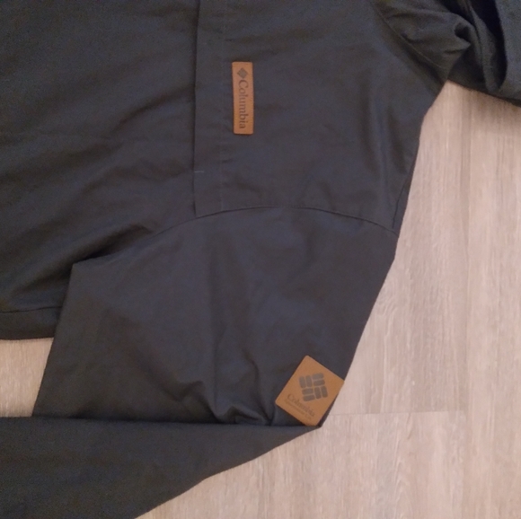 Columbia jacket - Picture 2 of 4